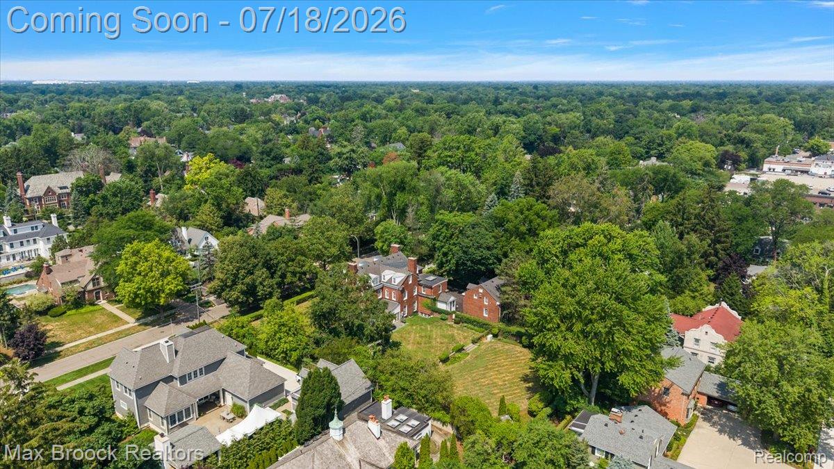 294 Lincoln Road Grosse Pointe, MI 48230 - Photo 76 of 84 Aerial View