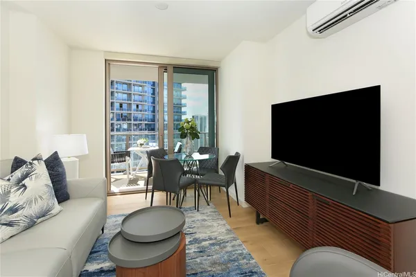 $4,800 | 1388 Kapiolani Boulevard, Unit 3202, Honolulu, HI 96814