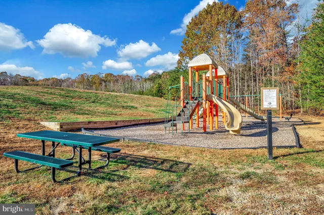 a view of a lake with houses