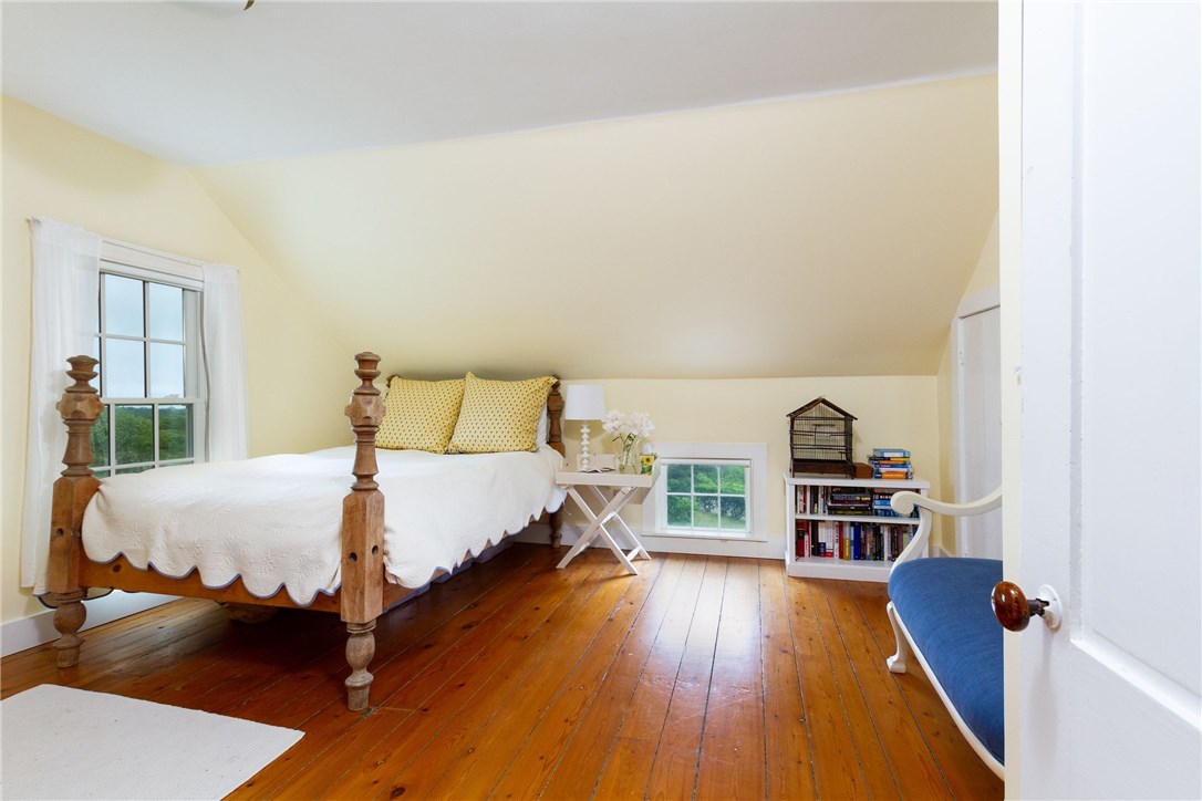 883 Cooneymus Road Block Island, RI 02807 - Photo 23 of 46