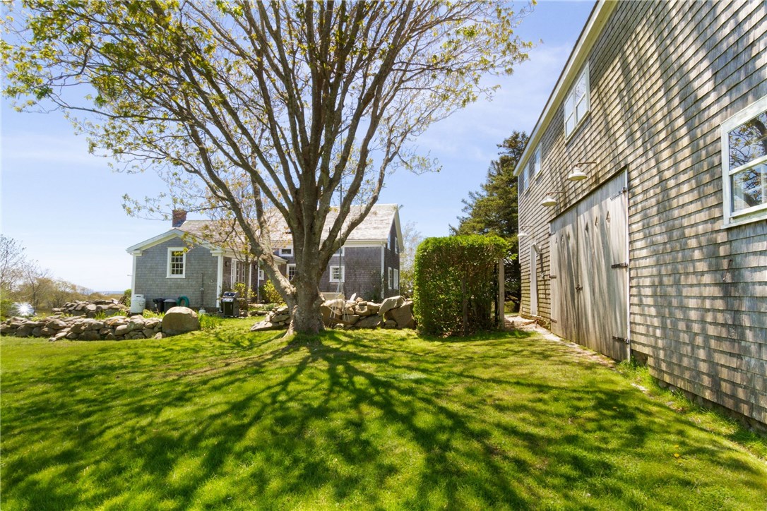 883 Cooneymus Road Block Island, RI 02807 - Photo 28 of 46