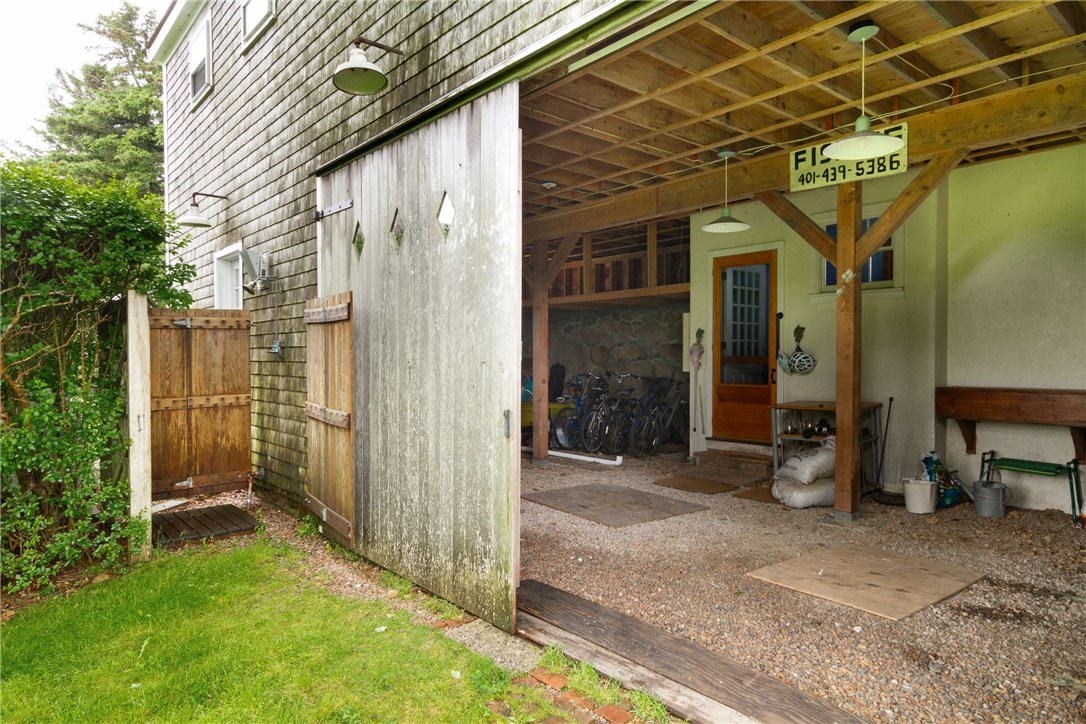 883 Cooneymus Road Block Island, RI 02807 - Photo 29 of 46