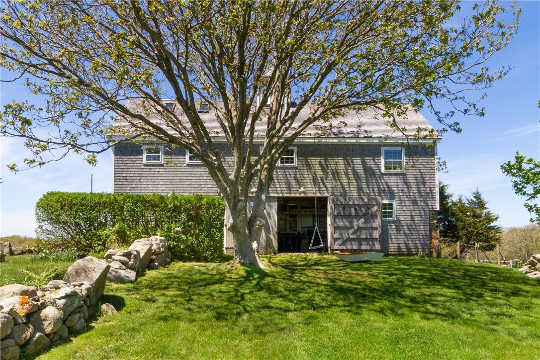 883 Cooneymus Road Block Island, RI 02807 - Photo 7 of 46