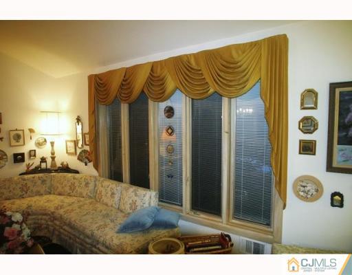 3 Indiana Road Somerset, NJ 08873 - Photo 8 of 9