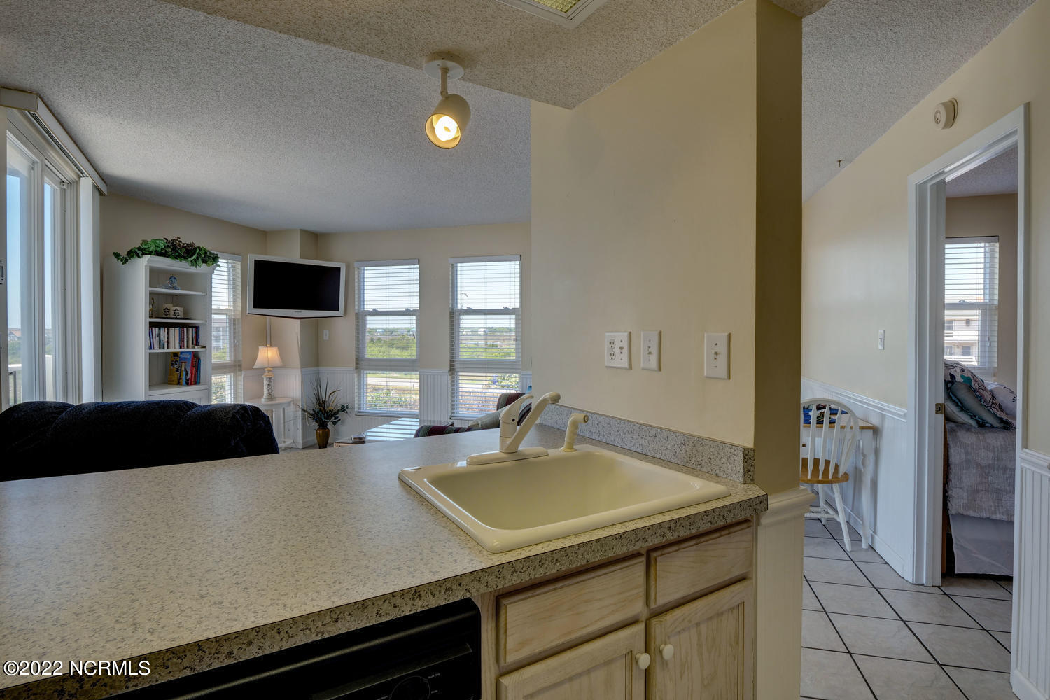 2000 New River Inlet Road, Unit 1101 North Topsail Beach, NC 28460 - Photo 8 of 28 2000 New River Inlet Rd 1101-large-006-1
