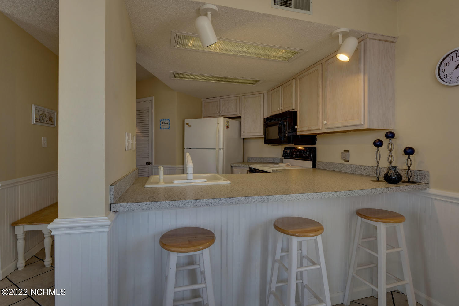 2000 New River Inlet Road, Unit 1101 North Topsail Beach, NC 28460 - Photo 10 of 28 2000 New River Inlet Rd 1101-large-008-7