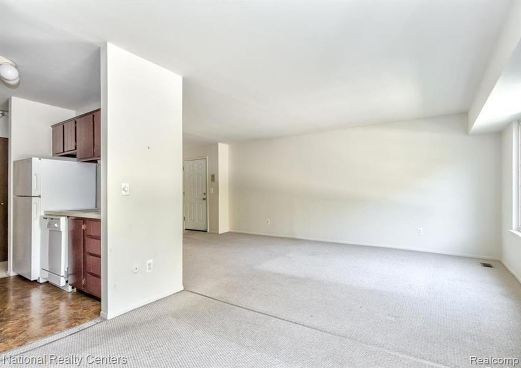 30260 Southfield Road, Unit 258 Southfield, MI 48076 - Photo 6 of 16