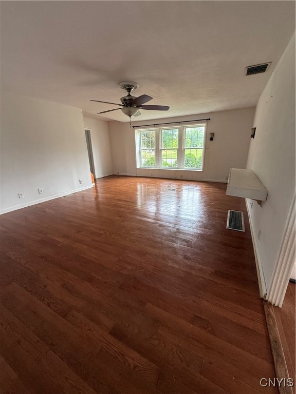 18068 Allen Road Brownville, NY 13601 - Photo 9 of 33 living room