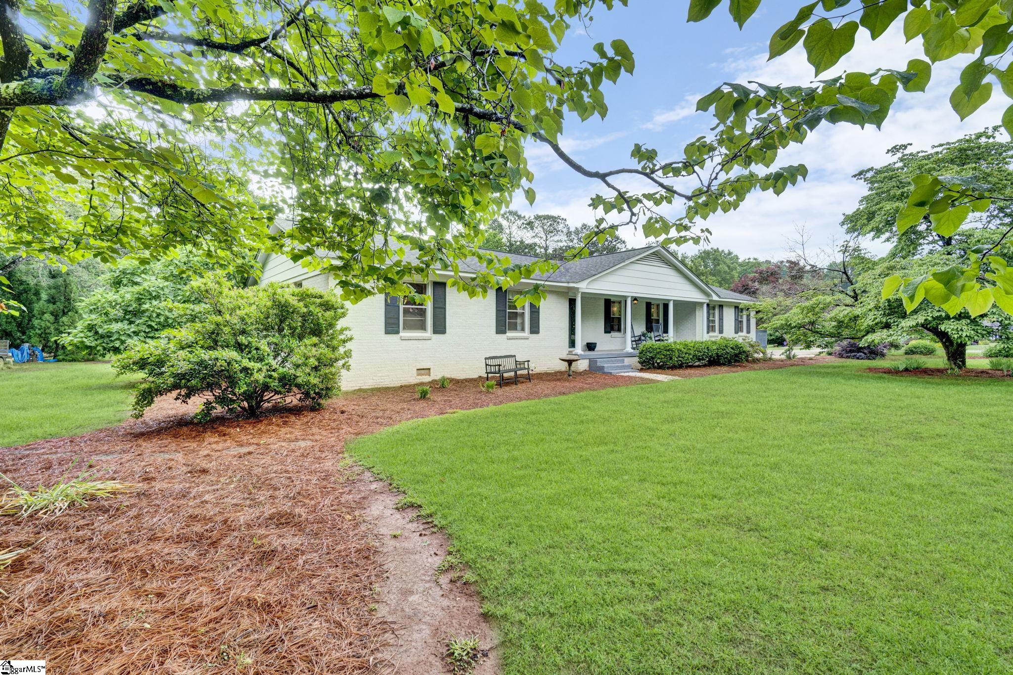 207 State Rd S-30-754 Clinton, SC 29325 - Photo 1 of 50