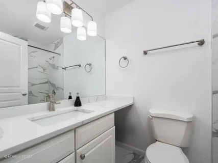 $595,000 | 1645 West School Street, Unit 418, Chicago, IL 60657