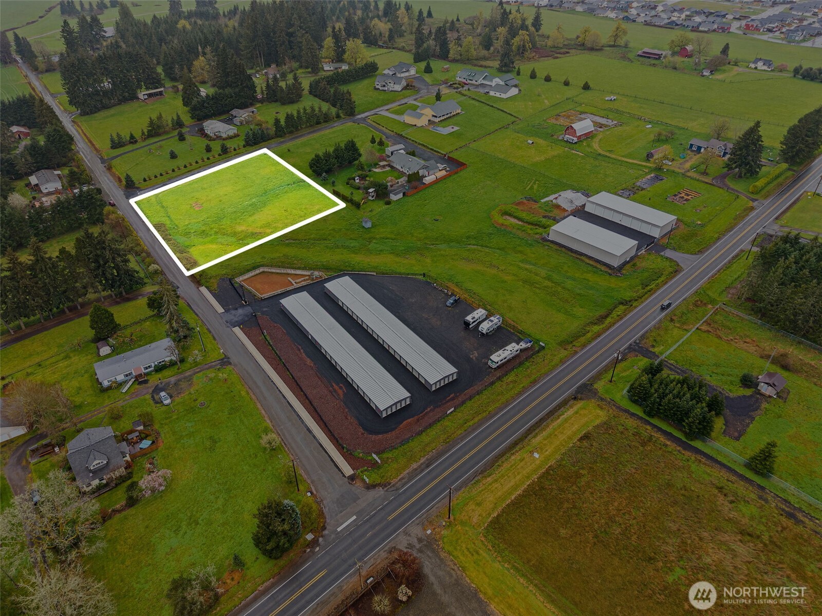 106 Twin View Lane Winlock, WA 98596 - Photo 3 of 4 an aerial view of a tennis ground