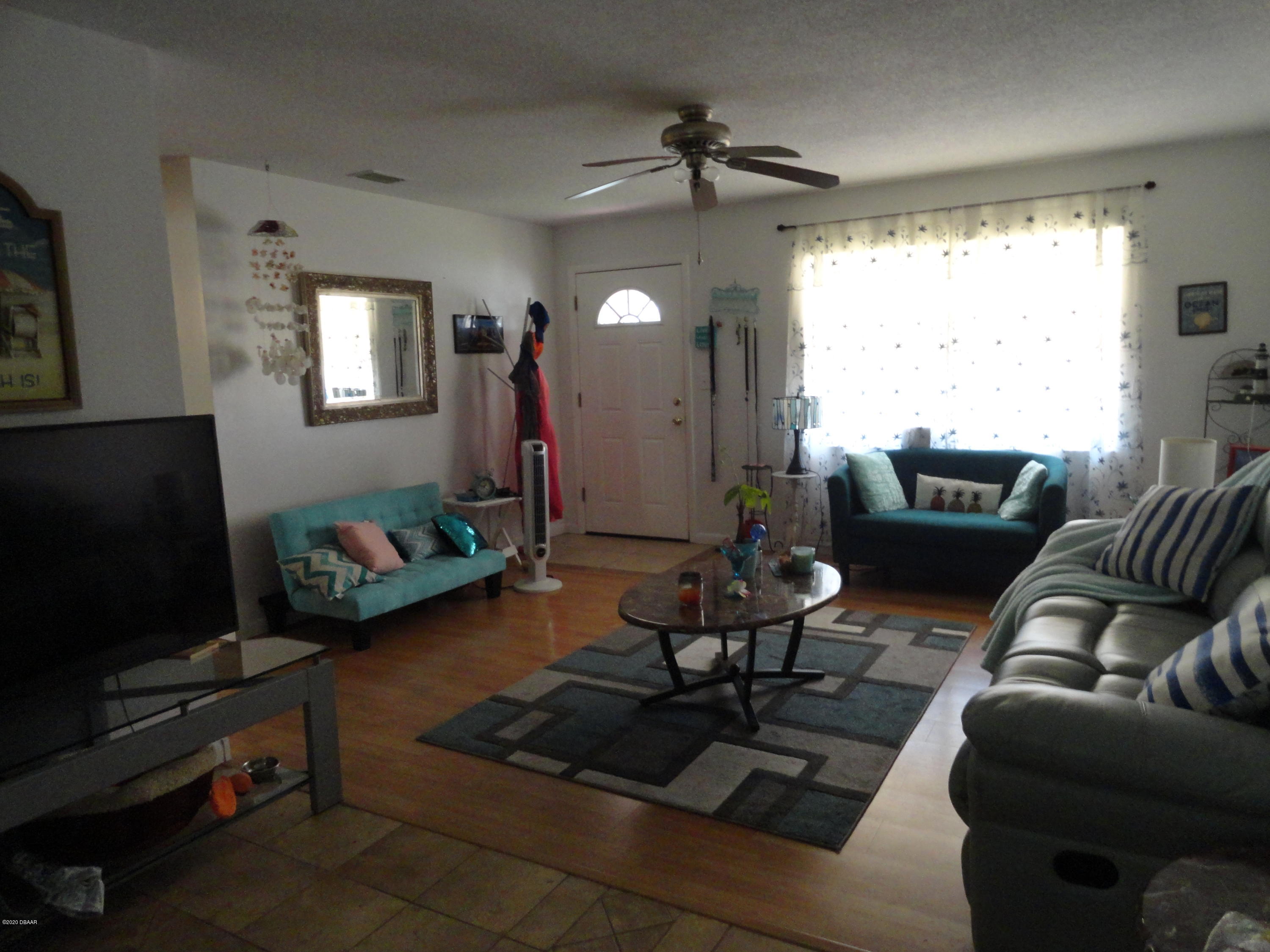 562 Lambright Road South Daytona, FL 32119 - Photo 2 of 15 DSC00795