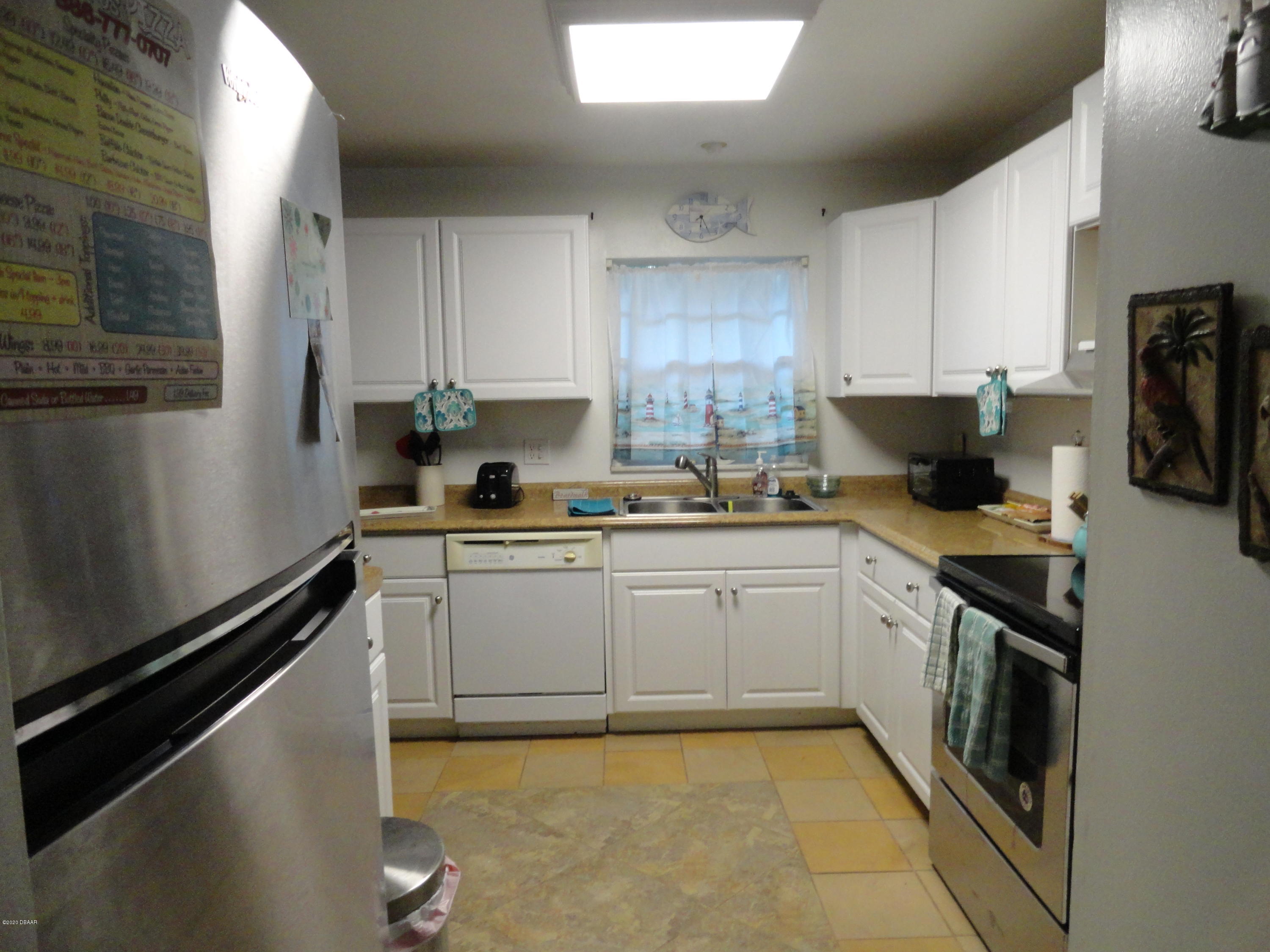 562 Lambright Road South Daytona, FL 32119 - Photo 6 of 15 DSC00825
