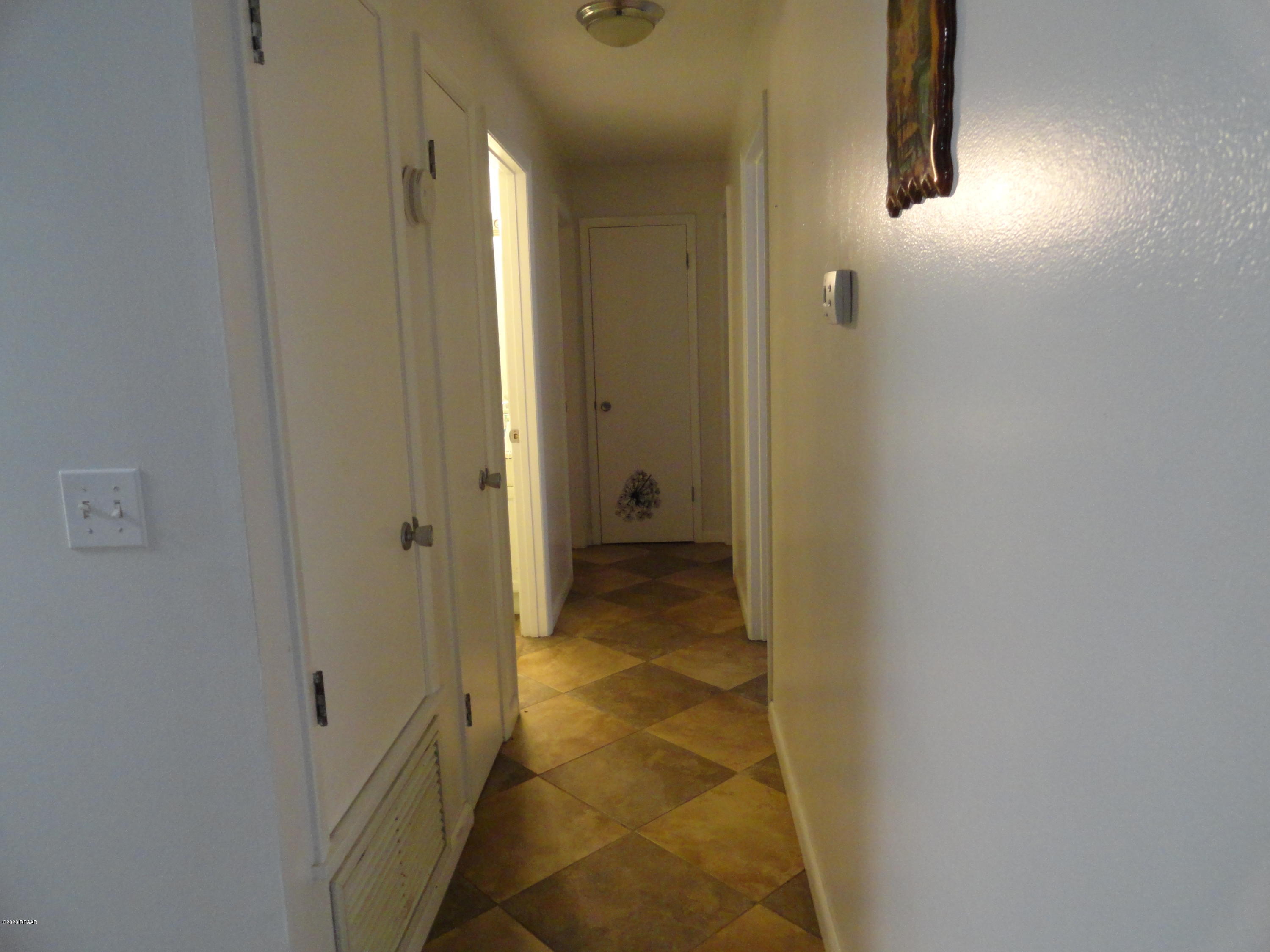 562 Lambright Road South Daytona, FL 32119 - Photo 7 of 15 DSC00801
