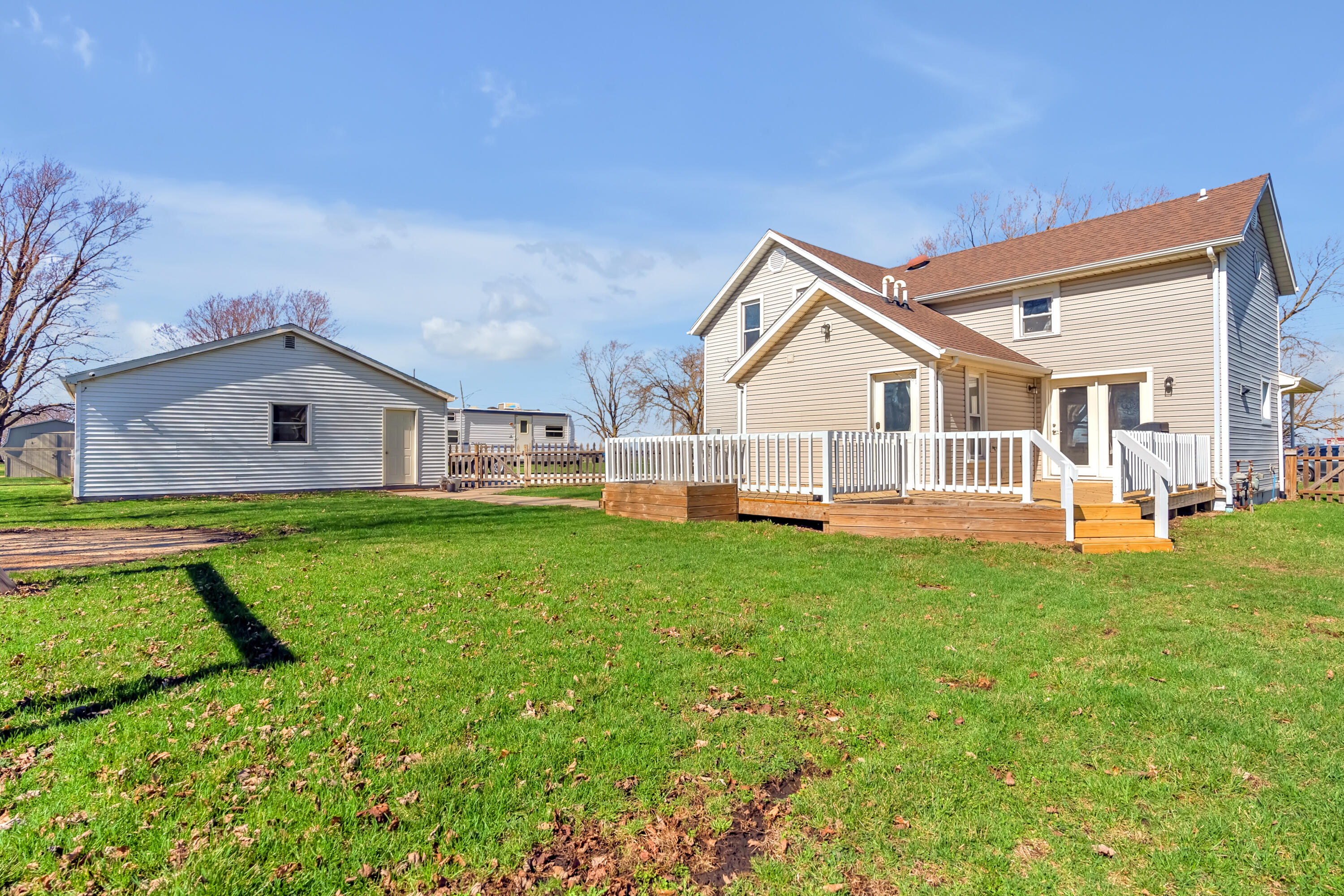 115 West Monroe Street Goodland, IN 47948 - Photo 34 of 36 a view of house with backyard and garden