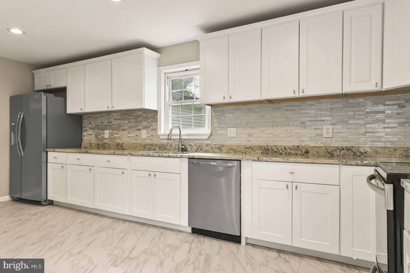 8455 Wellington Road Manassas, VA 20109 - Photo 9 of 28 Kitchen