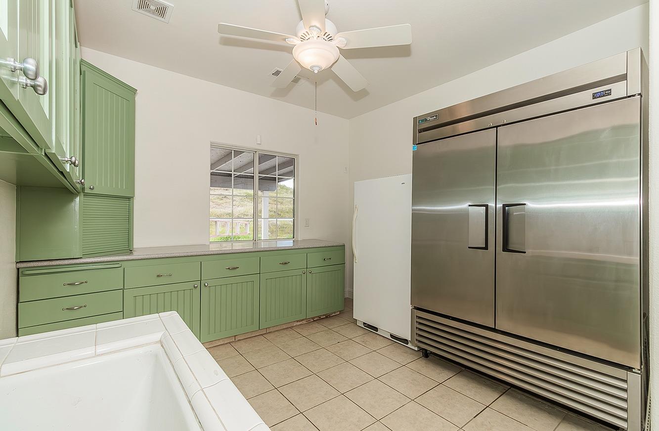 21777 Tollhouse Road Clovis, CA 93619 - Photo 48 of 99