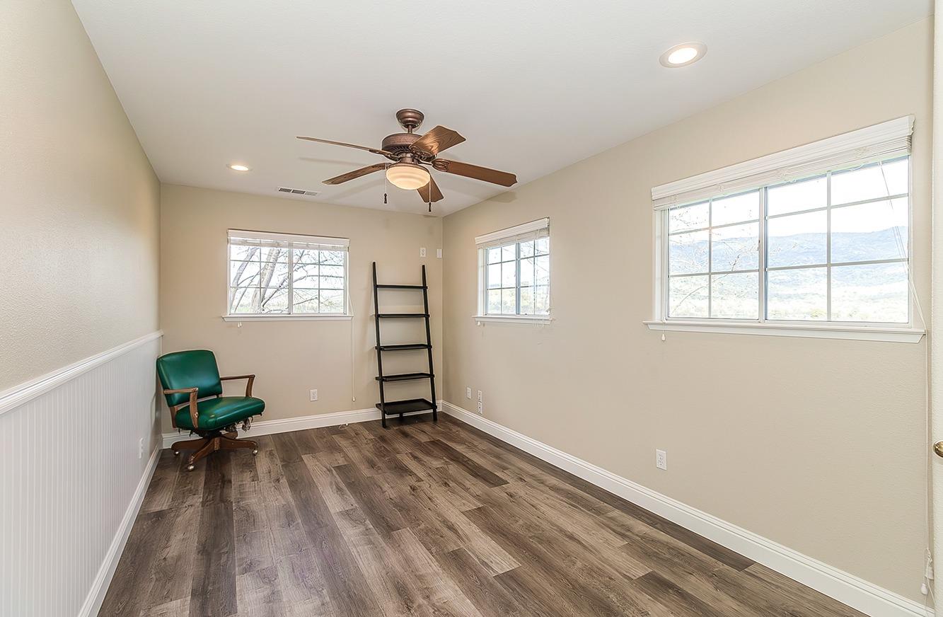 21777 Tollhouse Road Clovis, CA 93619 - Photo 54 of 99 a view of an empty room and window