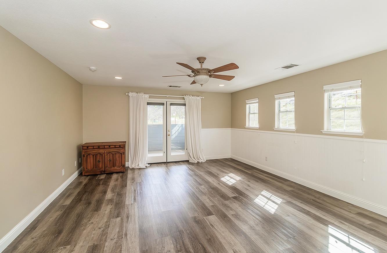 21777 Tollhouse Road Clovis, CA 93619 - Photo 61 of 99 a view of an empty room with a window