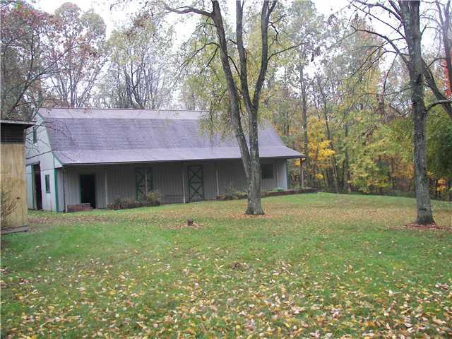 18090 Wooster Road Howard, OH 43028 - Photo 3 of 12 Gallery Image 3