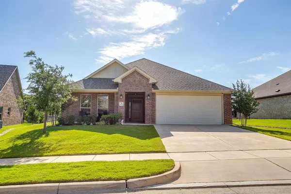 $360,000 | 3113 Arbor View Drive, Burleson, TX 76028
