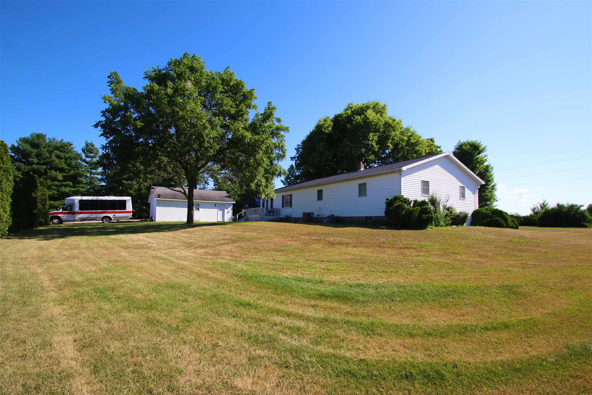 5293 Fir Road Bremen, IN 46506 - Photo 13 of 36