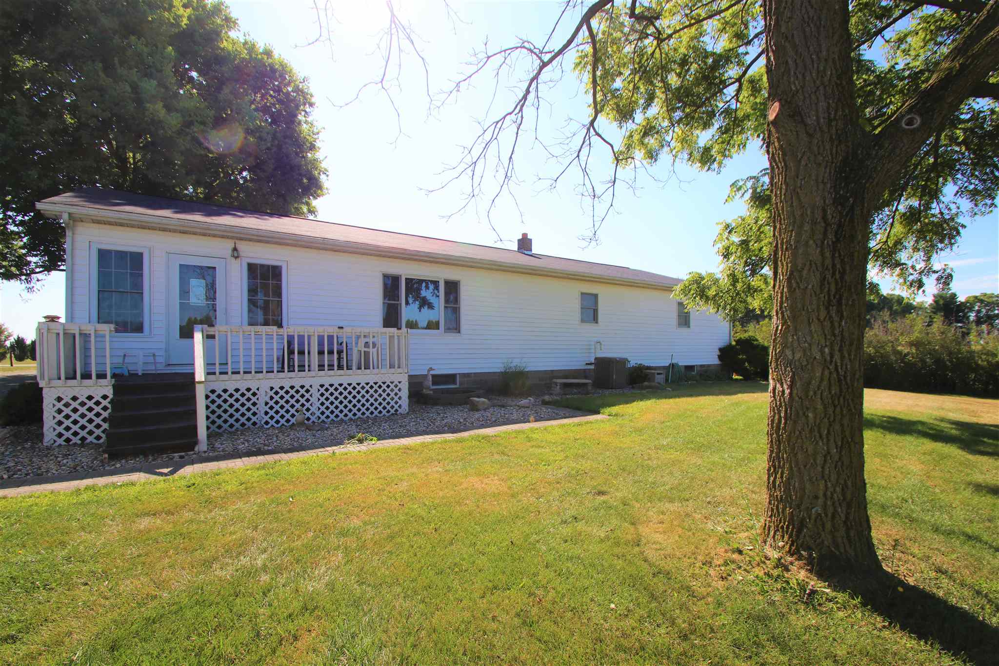 5293 Fir Road Bremen, IN 46506 - Photo 4 of 36