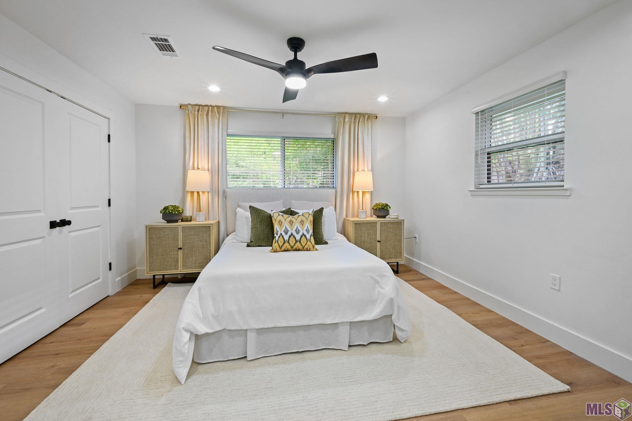 7035 Government Street Baton Rouge, LA 70806 - Photo 16 of 31 Primary Suite