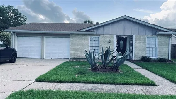 $2,200 | 2236 Litchwood Lane, Harvey, LA 70058