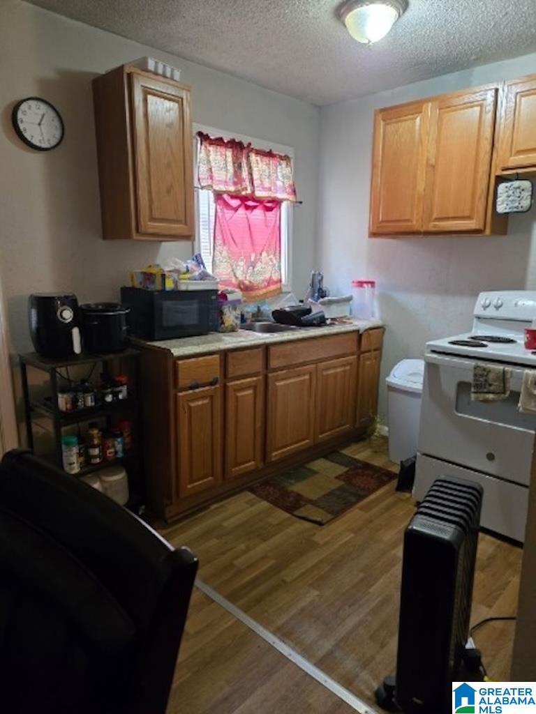1416 18th Way Southwest Birmingham, AL 35211 - Photo 3 of 6