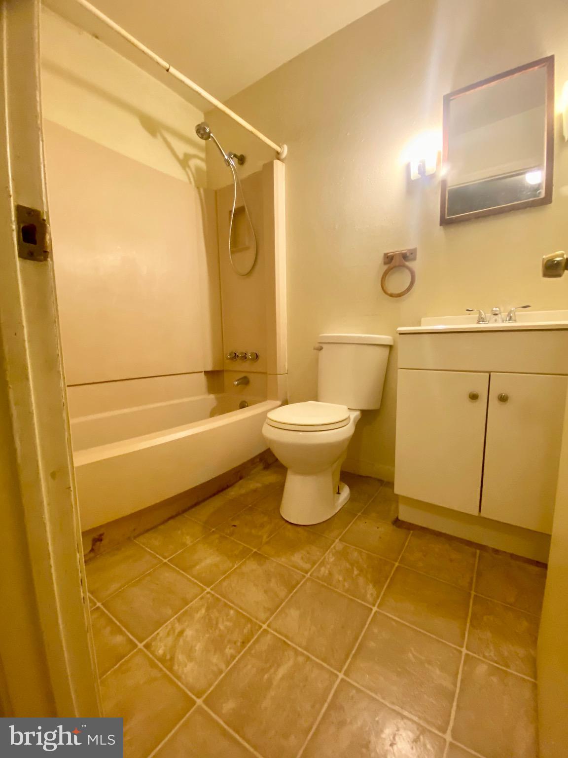 202 Hampshire Road Sicklerville, NJ 08081 - Photo 13 of 16