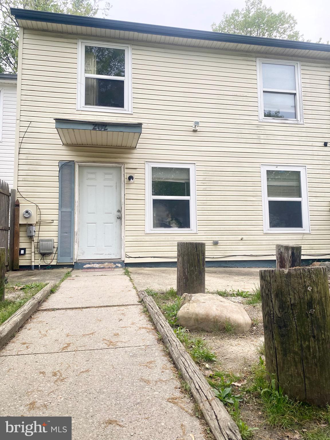 202 Hampshire Road Sicklerville, NJ 08081 - Photo 2 of 16