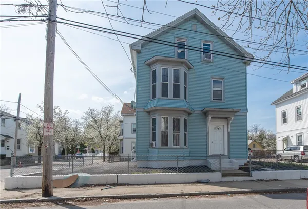 $620,000 | 46 Lincoln Avenue, Cranston, RI 02920