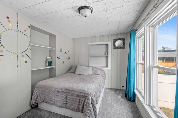 $475,000 | 4333 Blanchan Avenue, Brookfield, IL 60513