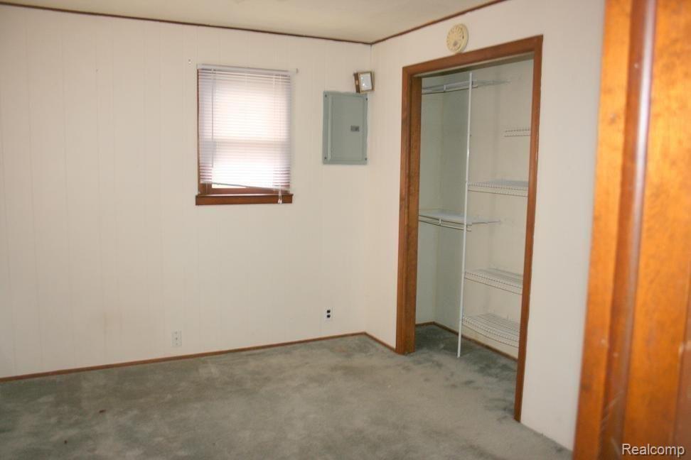 43796 Harris Road Belleville, MI 48111 - Photo 16 of 16 Master Bedroom 2.jpg
