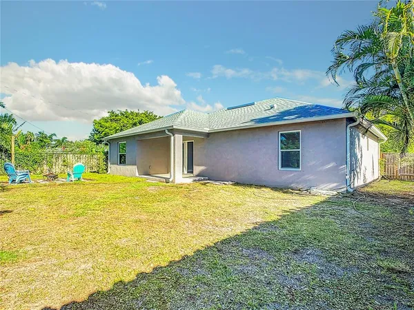 $3,000 | 3600 24th Avenue North, St. Petersburg, FL 33713