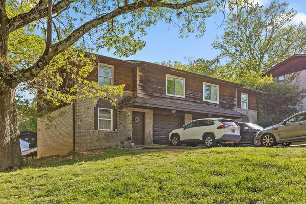 $353,200 | 810 Forest Dale Lane, Hixson, TN 37343