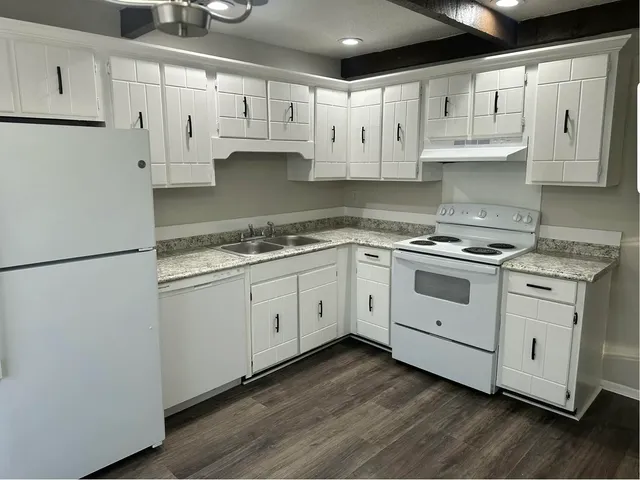 $353,200 | 810 Forest Dale Lane, Hixson, TN 37343