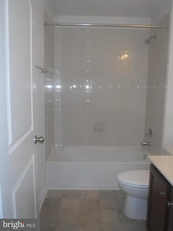 $1,825 | 202 Magellan Drive, Martinsburg, WV 25404