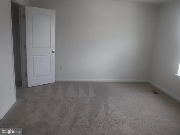 $1,825 | 202 Magellan Drive, Martinsburg, WV 25404