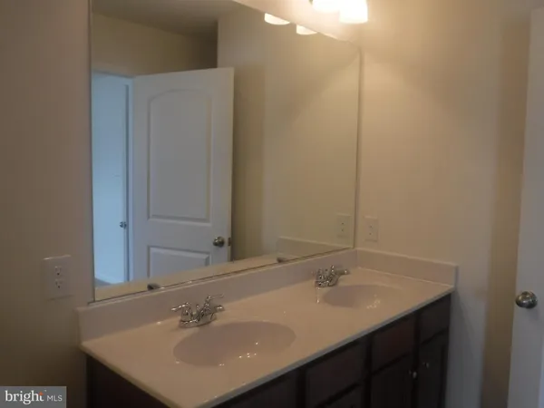 $1,825 | 202 Magellan Drive, Martinsburg, WV 25404