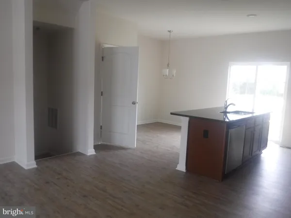 $1,825 | 202 Magellan Drive, Martinsburg, WV 25404