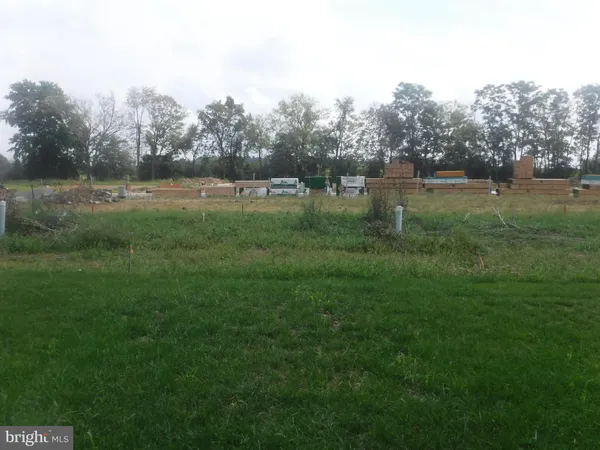 $1,825 | 202 Magellan Drive, Martinsburg, WV 25404