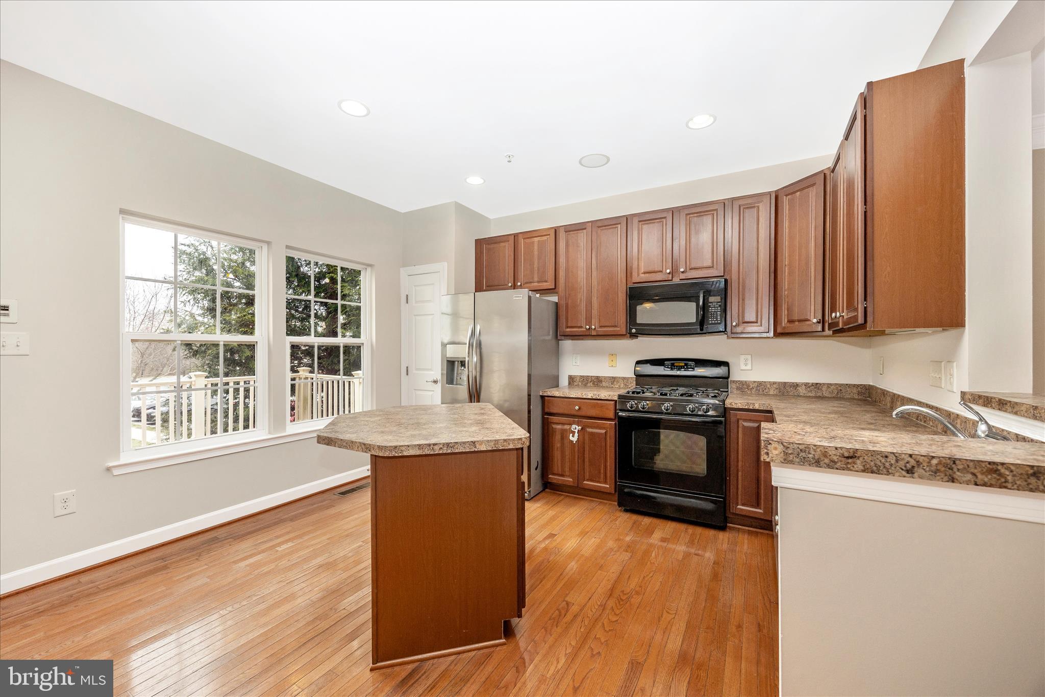 1101 Spring Run Court Frederick, MD 21702 - Photo 15 of 62 Kitchen