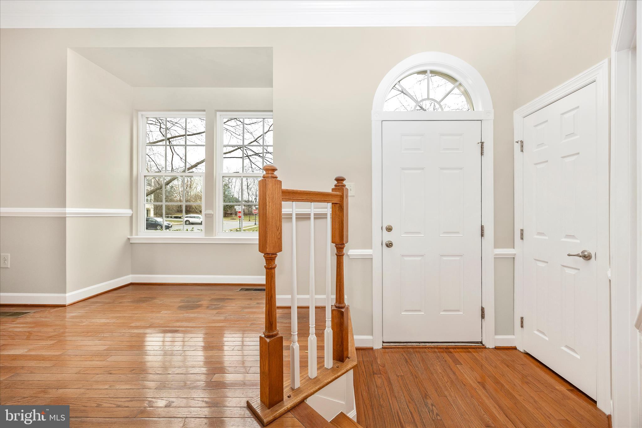 1101 Spring Run Court Frederick, MD 21702 - Photo 5 of 62 Foyer