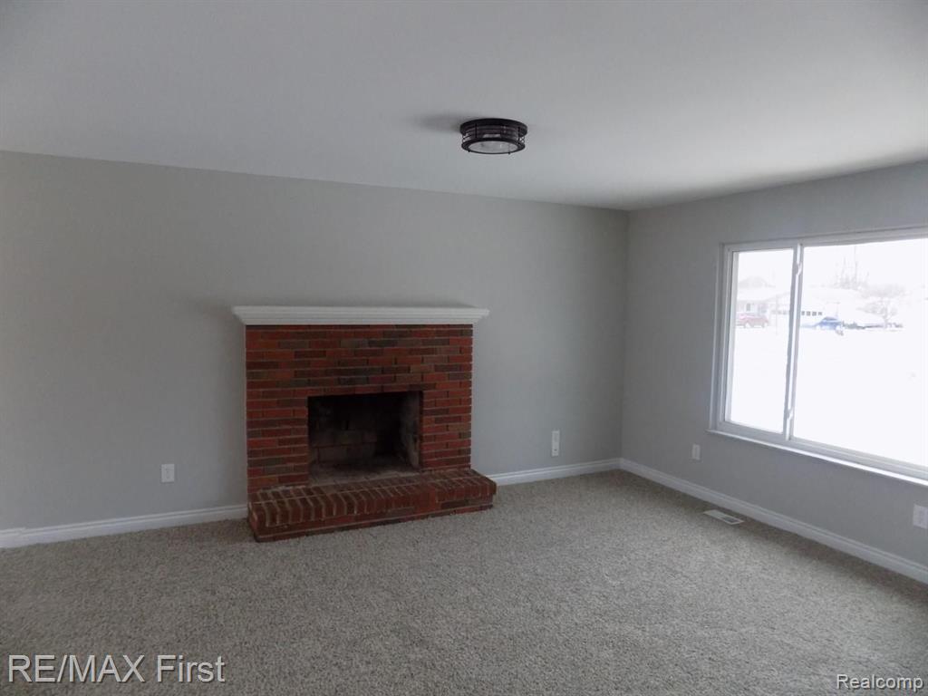 47896 Forbes Street Chesterfield, MI 48047 - Photo 5 of 24