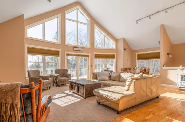 $565,000 | 40 Penobscot Ridge Road, Charleston, ME 04422