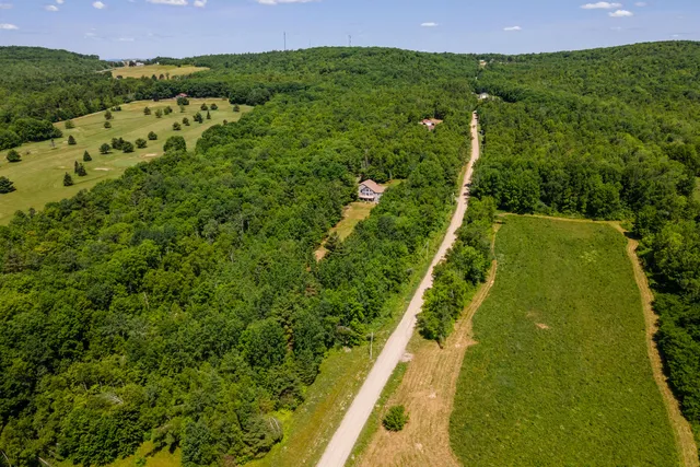 $565,000 | 40 Penobscot Ridge Road, Charleston, ME 04422