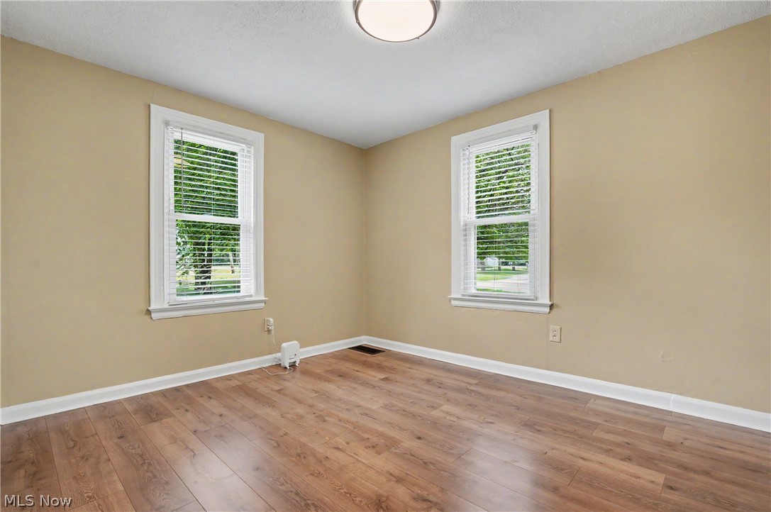 6341 Clingan Road Youngstown, OH 44514 - Photo 12 of 35