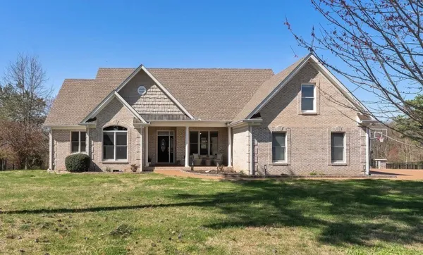 $939,000 | 524 Country Club Drive, Dickson, TN 37055